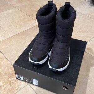 Sorel out N about puffy mid boot BLACK 10